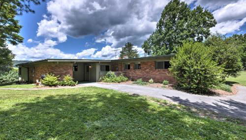 Stair-Free Lexington Home with Blue Ridge Mtn Views! - Foto 3