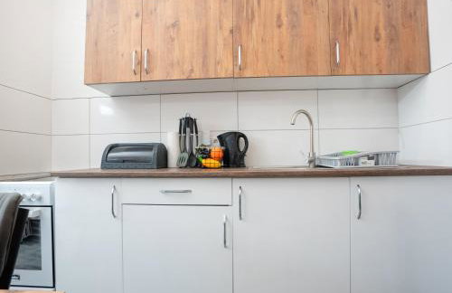 Serviceroom24 - Apartment 3 in Recklinghausen Hoch WLAN - Smart-TV - 24-7 Check-in und Küche - Foto 9