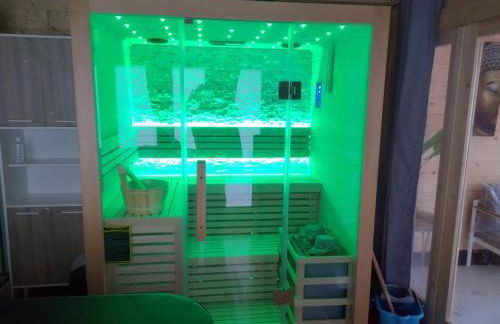 Nid du merle avec sauna et jacuzzi privatif - Foto 19