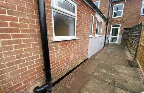 Cozy Self-Contained Suite with Own Entrance - Foto 13