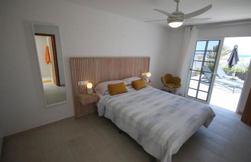 LAS ROSAS by RENTMEDANO Stunning luxury Chocolate Box villa with private heated pool & wifi - Foto 34