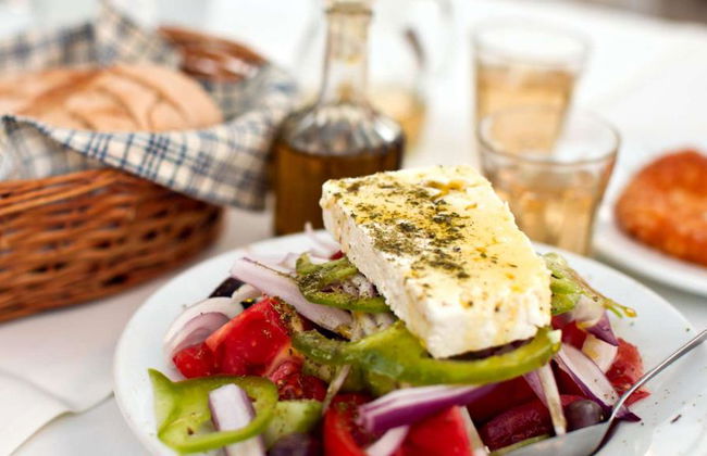 Degustação de Comida e Vinho no Centro Histórico de Naxos - Tour Privado a Pé - Foto 1