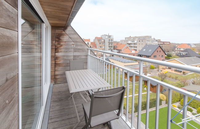 2 bedroom Apartment in Bredene - Photo 3