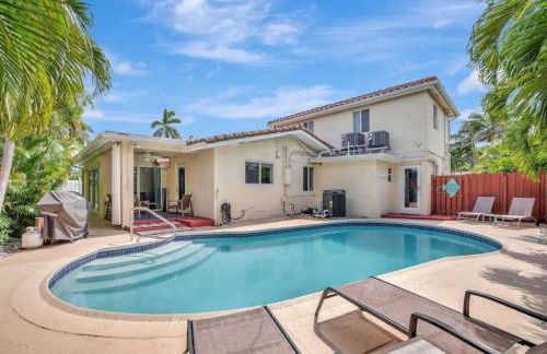 Stylish 2br 3ba with Heated Pool plus Beach Walkable - Foto 23