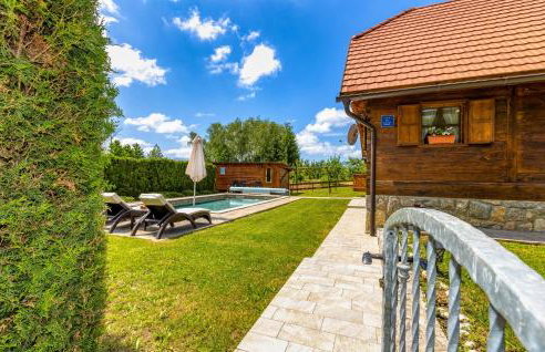Lovely Home In Gospic With Sauna - Photo 7