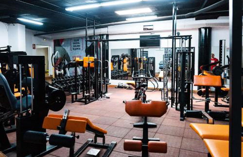 Views, international channels, A-C, pool, bar - Foto 38