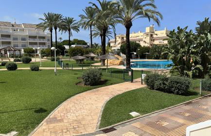 Schöne Unterkunft mit Pool und Terrasse. - Foto 30