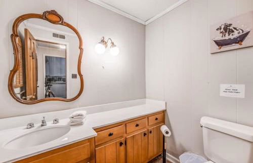 Near the Airport and Graceland Holmesdale Hideout - Foto 6