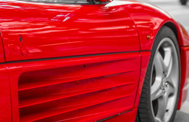 Bus to the Ferrari Museums - Photo 1