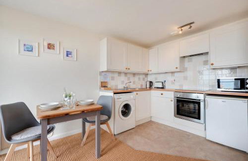 1 Bed in Clifton Court oc-fl30 - Photo 5