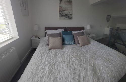 Cottage, Hot Tub, Open fire, Games Room, large Garden Sleeps 2-8 - Foto 38