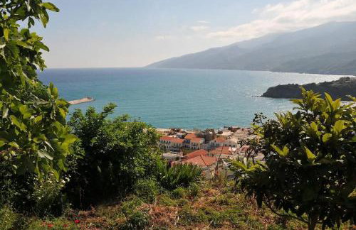 Ikaria - Evdilos village , Katsirifos - Photo 1