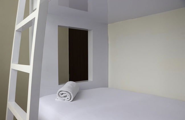 Comfort 2Br Apartment At 30Th Floor Transpark Cibubur - Foto 7