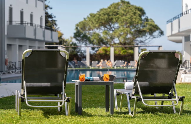 Sunrise Village Hotel - Photo 45