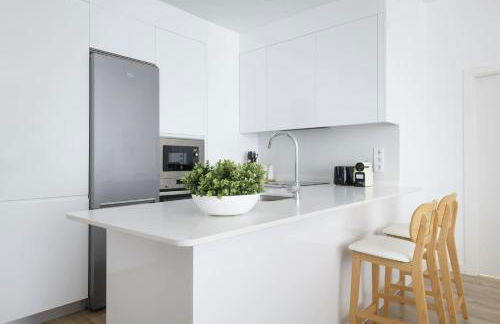 Avenida de San Luis 25, Design and comfort in the true style of Madrid, Book your getaway now! - Foto 10