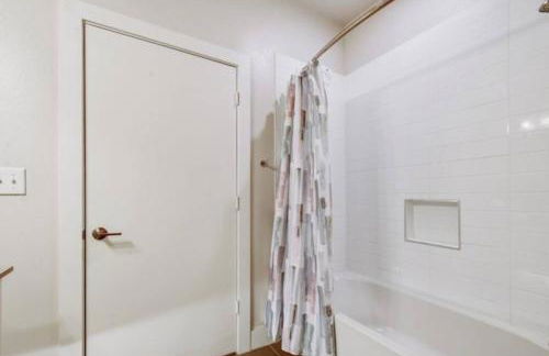 Experience Downtown Studio Near River Walk - Foto 24