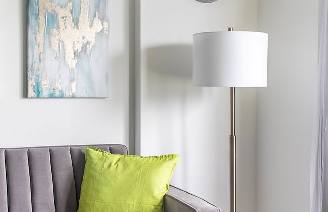 Charming Yorkville Condos - Photo 40