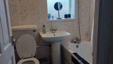 Sir Isaac Newton Grantham good access to A1 & A52 Pets stay FREE - Foto 4