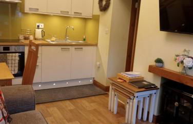 Larch Cottage Ruston with hot tub, dogs go free - Foto 7