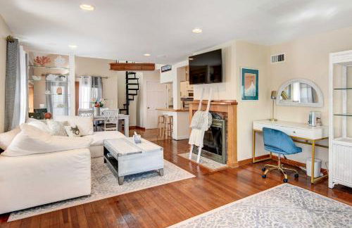 Beautiful Portsmouth Cottage By the Sea with Jacuzzi - Foto 5