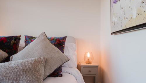 Corner House - Bright 2 Bed in Cheltenham - Foto 5