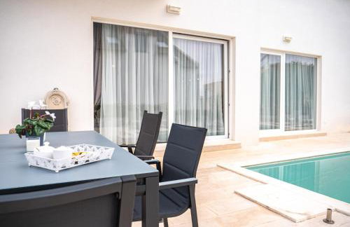 Elegant Hvar town villa with pool - Photo 22