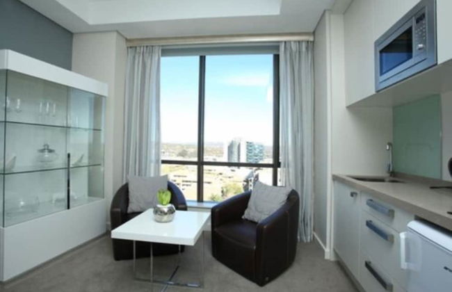 Sandton Skye Apartment - 616 - Photo 20