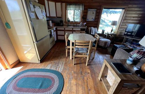 Charming Cabin with Spectacular Mountain Views near Madison River in Ennis, Montana - Foto 24