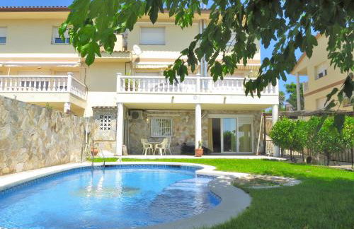 Villa Carolina - Photo 1