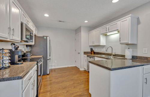 Cozy and Spacious Spring Hill 3BR 2bath Home - Foto 4