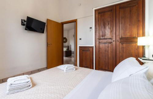 Deep Blue Sea - Photo 27