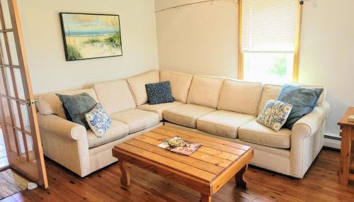 2 Bedroom Matunuck Beach House, 1 Block from Ocean - Foto 3