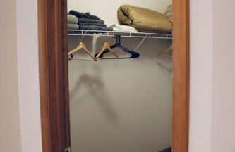 Gorgeous Cozy 5 Bedroom House with Hottub,Lake,Pool - Foto 45