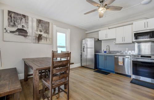 Downtown Getaway - Balcony - King Beds - Foto 11