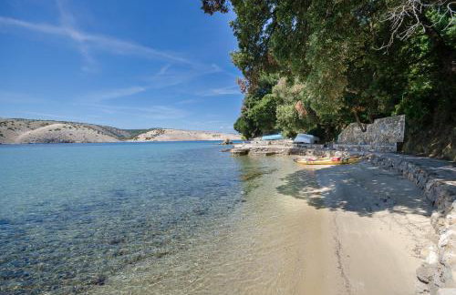 Apartments By the sea in Lopar - Photo 13