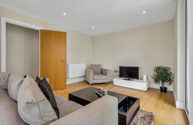 Spacious Serviced Apartments Canary Wharf - Photo 9