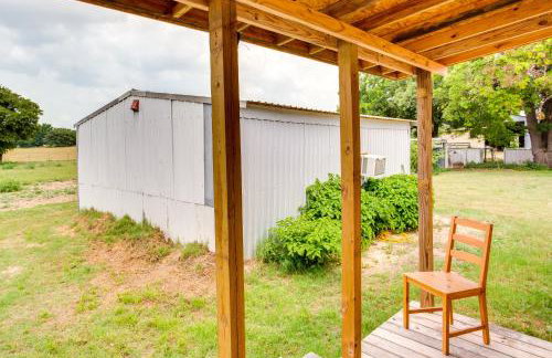 Thackerville Getaway with Porch - Near WinStar! - Foto 25