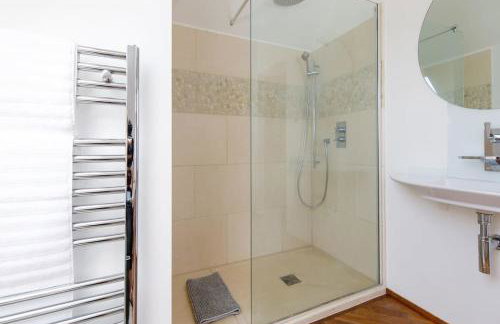 Secluded Barn Style Home With hot tub - Sleeps 12 - Foto 94