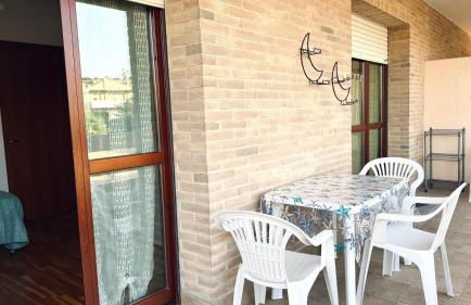 SE123 - Marzocca, comodo trilocale a 300 mt dal mare - Foto 2