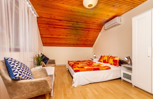 4 bedroom House in Balatonfenyves with garden and terrace - Photo 7