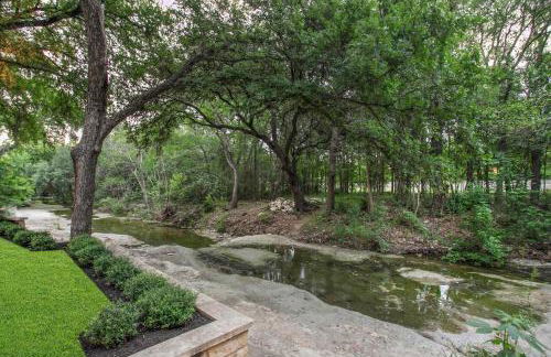 Full Duplex ATX Modern Creekside Retreat 2 Pools - Foto 62