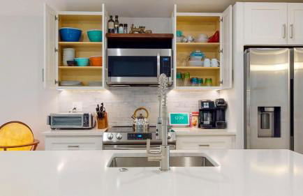 Modern 2BR 2BA with King bed-Fast Wi-Fi 75 inch OLED TV - Foto 5