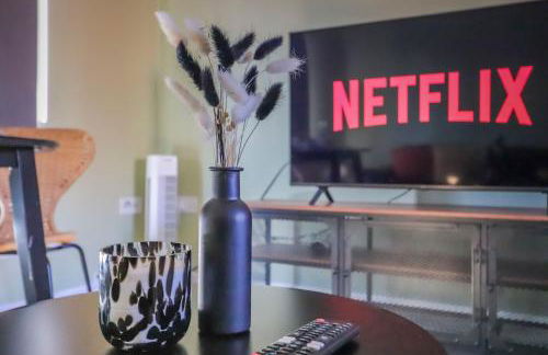 Noah Suite - Central 2BR Apartment with Parking & WIFI - Foto 12