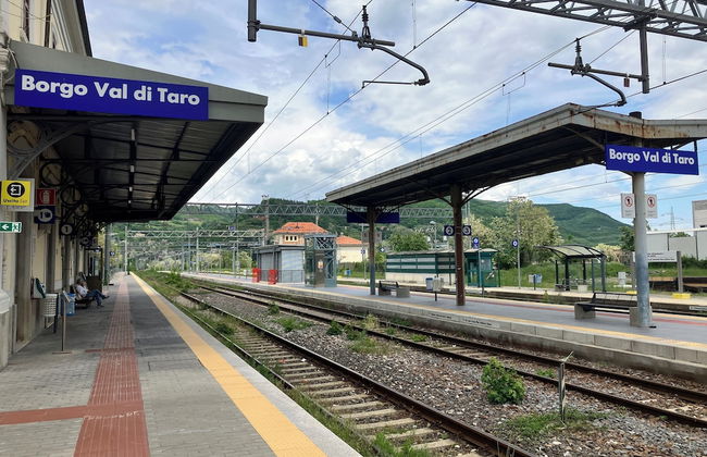 2-bed Borgo val di Taro Apt w/ Private Terrace - Foto 26