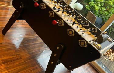 La Liberté, Loft 90 m2 rénové centre-ville, terrasse amenagee, jeux & parking - Foto 2