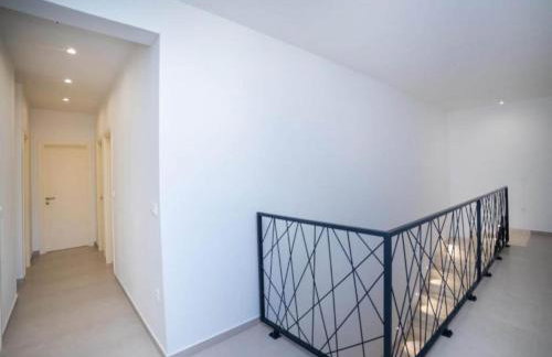 Luxury Villa Navis - Villa - Photo 42