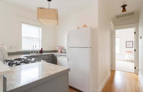 The Bohemian Spirit - Live Music, Eateries & Bars - Foto 8