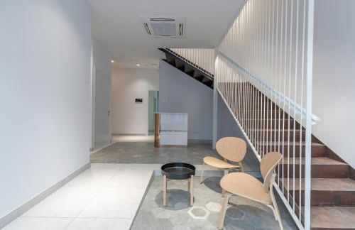 Chic & Comfortable Apartment, Private Terrace - Photo 27