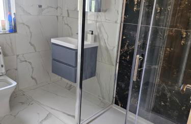 Potters Hideout- 2 Bedroom 2 Bathroom Apartment - Foto 28