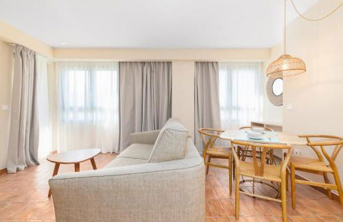 Apartamentos Las Ciencias H - Photo 7